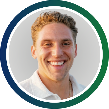 Ara Nazarian Headshot